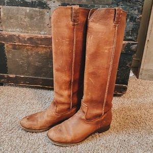 Frye 9.5 leather knee-high boots. Like new.